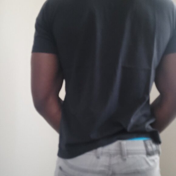 🔥 FOR SALE: Nike T-Shirt – Size M, Black 🔥 - Picture 6 of 10